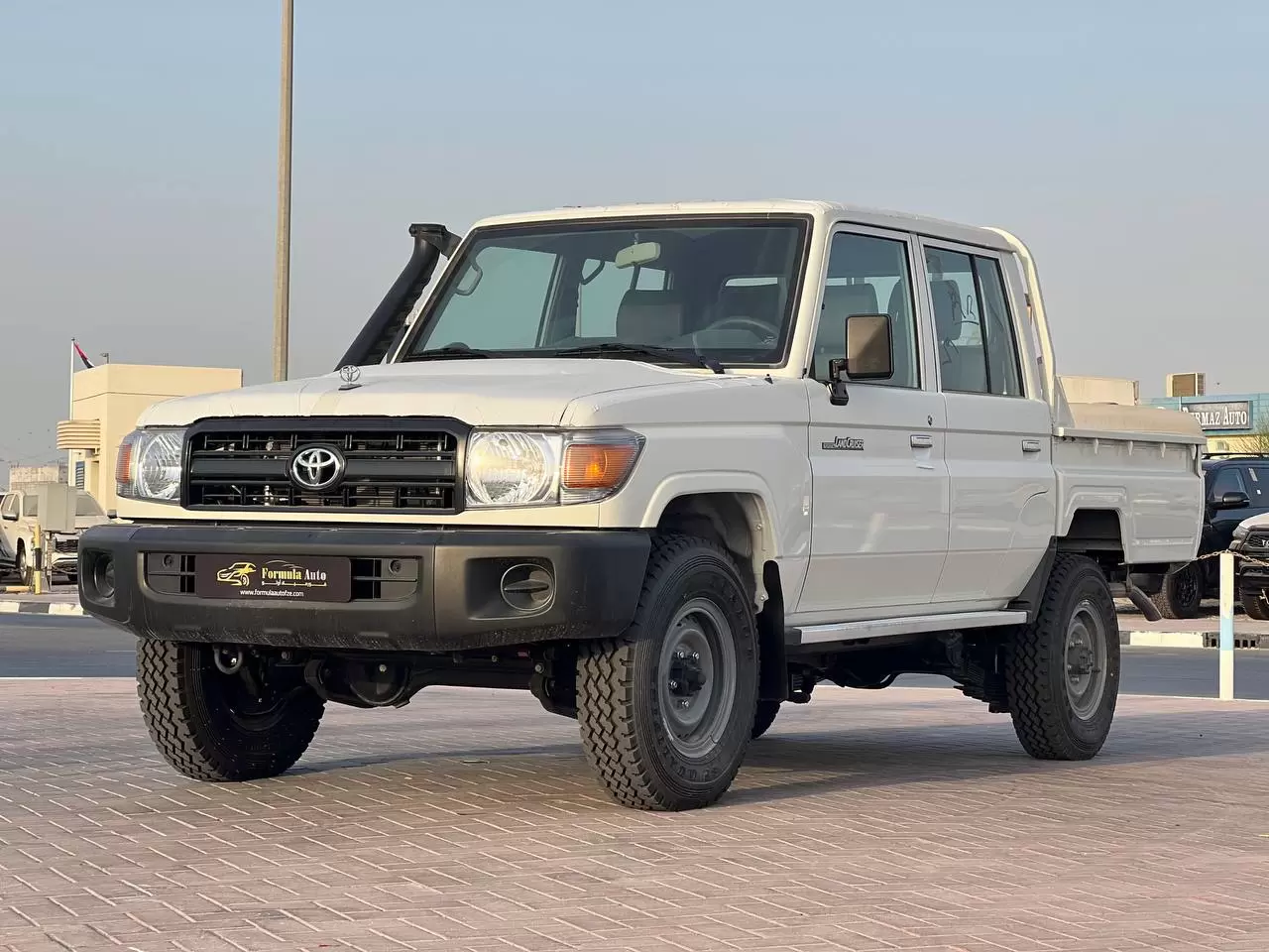 Discover the Perfect Fit: Toyota Land Cruiser Hardtop LC79, Single Cab vs. Double Cab | Explore Off-Road Excellence