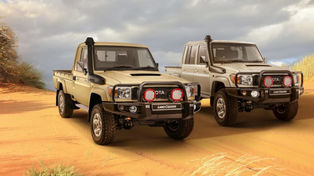 Toyota Land Cruiser Hardtop LC79, Single Cab vs. Double Cab