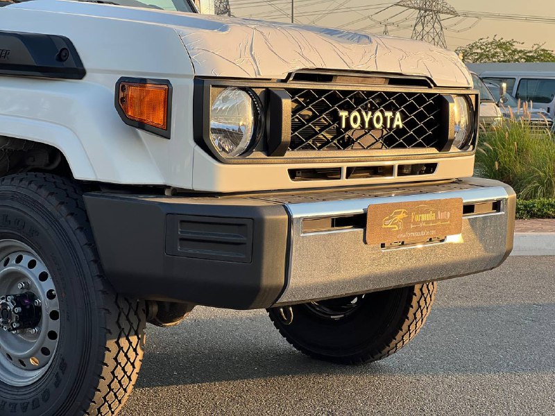 Toyota Land Cruiser Hardtop: Conquer Any Terrain with Confidence