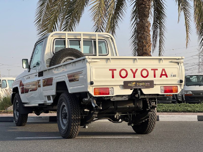 Toyota Land Cruiser Pickup LC79 Single Cab 4.2L DSL M/T 2023MY